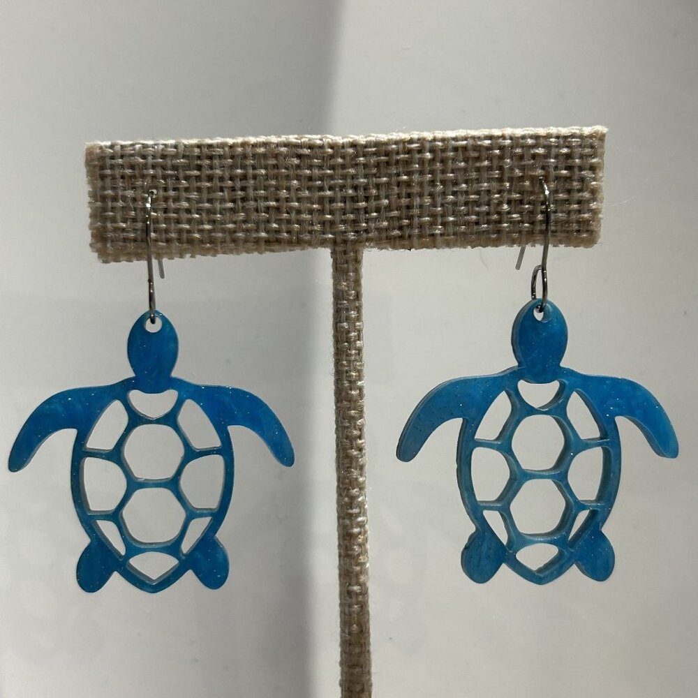 NEW Turtle Shaped Blue Acrylic Dangle Earrings Ocean Gift Summer Sea Life Travel - Picture 2 of 7